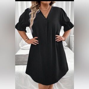 Black dress with short sleeves, plus size